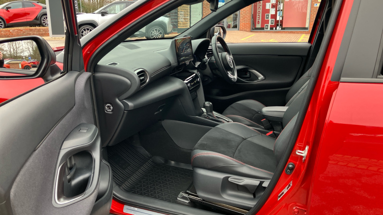 Toyota Yaris Cross 1.5 Hybrid GR Sport 5dr CVT Hybrid Estate